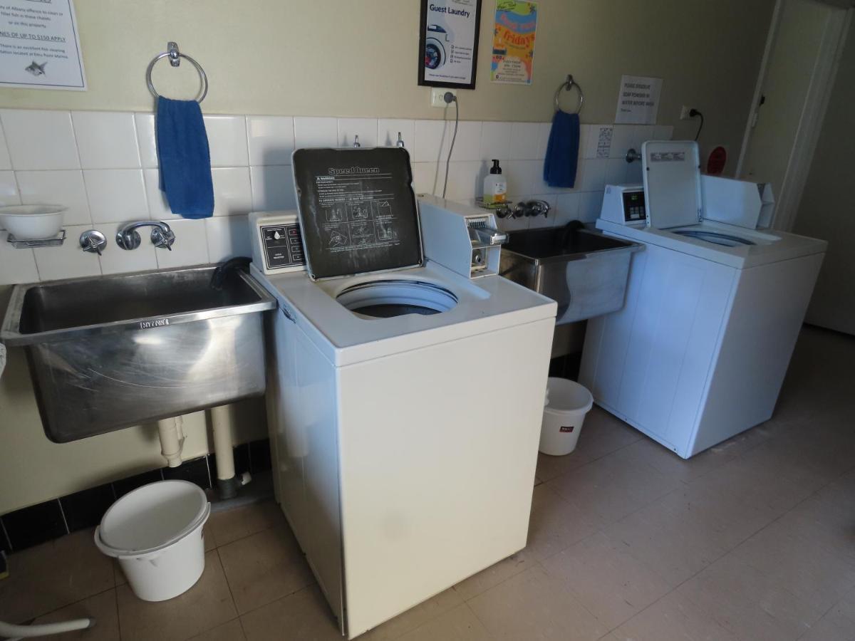 Emu Point Motel 3*