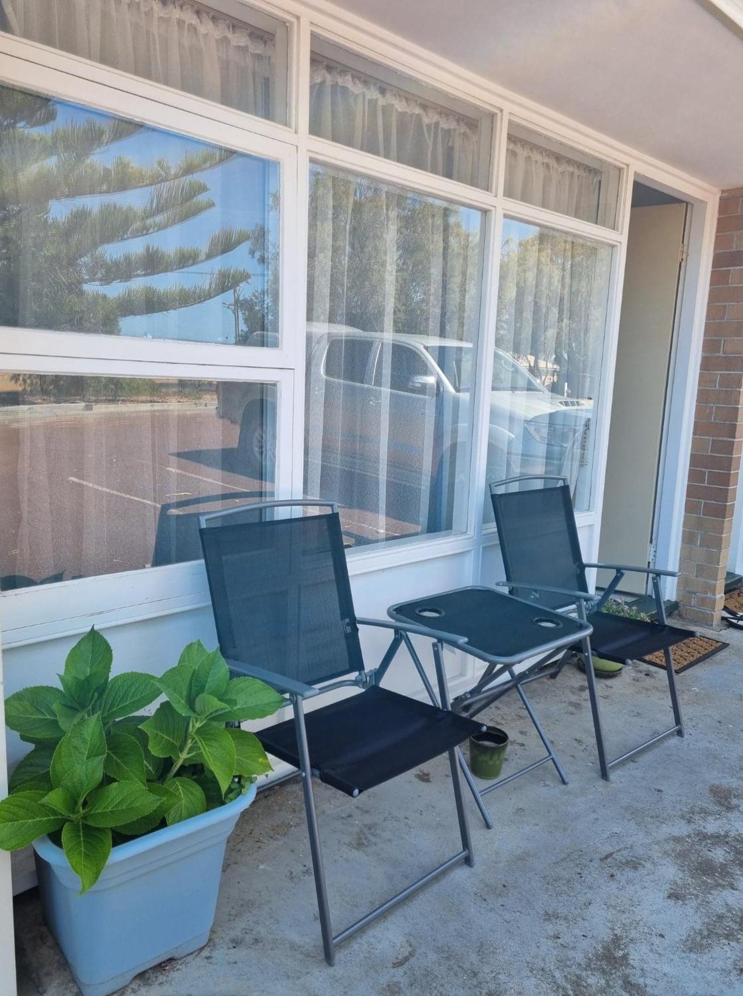 Emu Point Motel