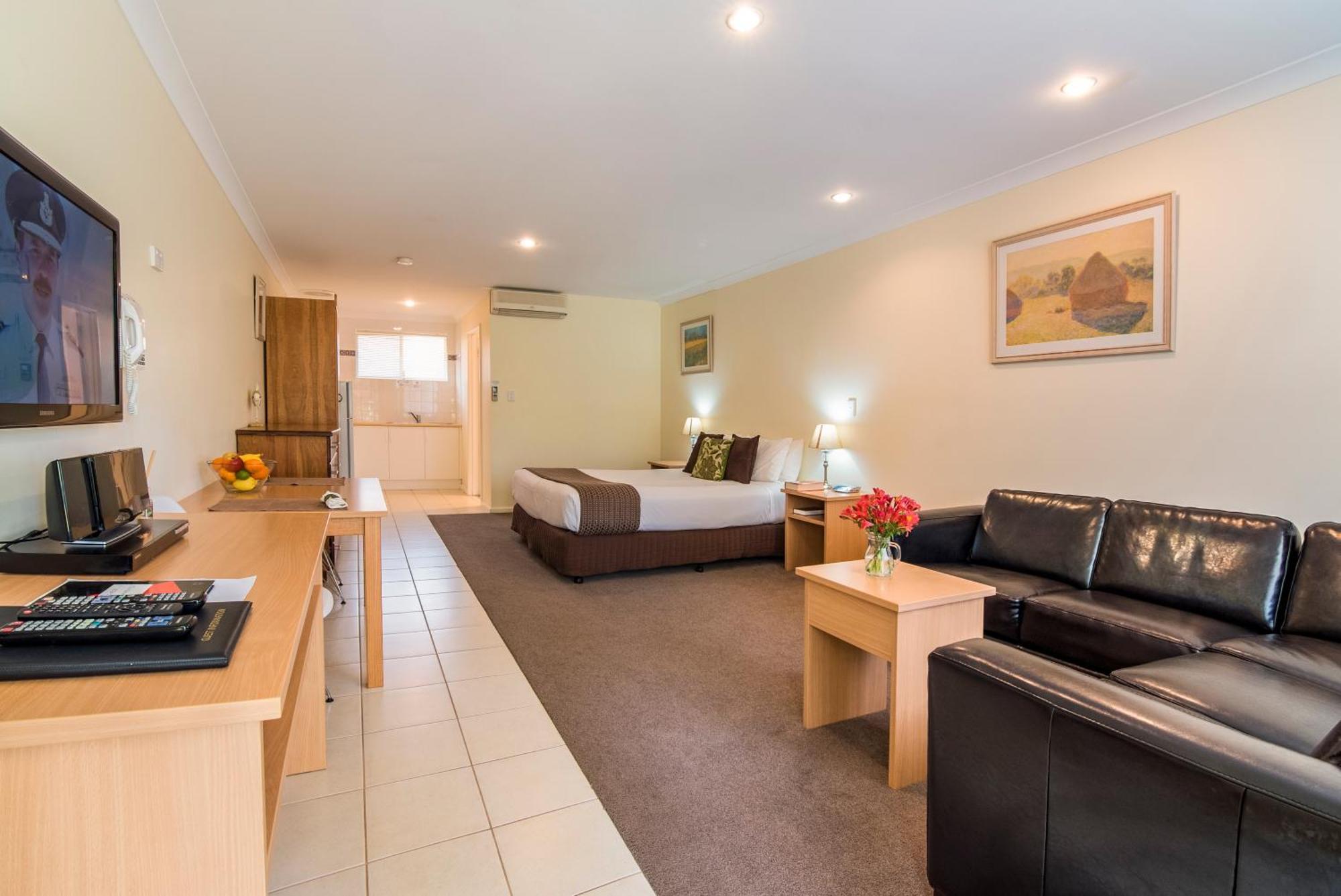Emu Point Motel