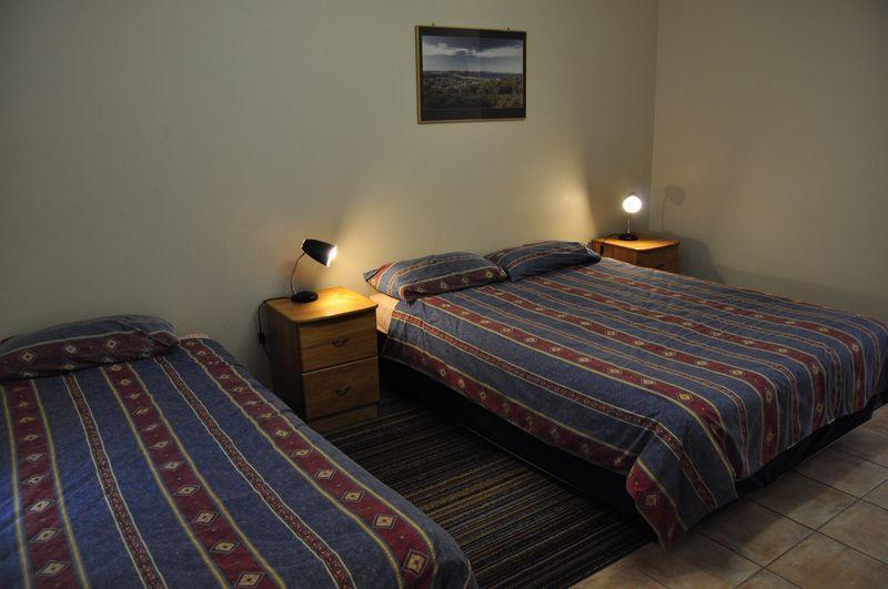 Emu Point Motel 3*