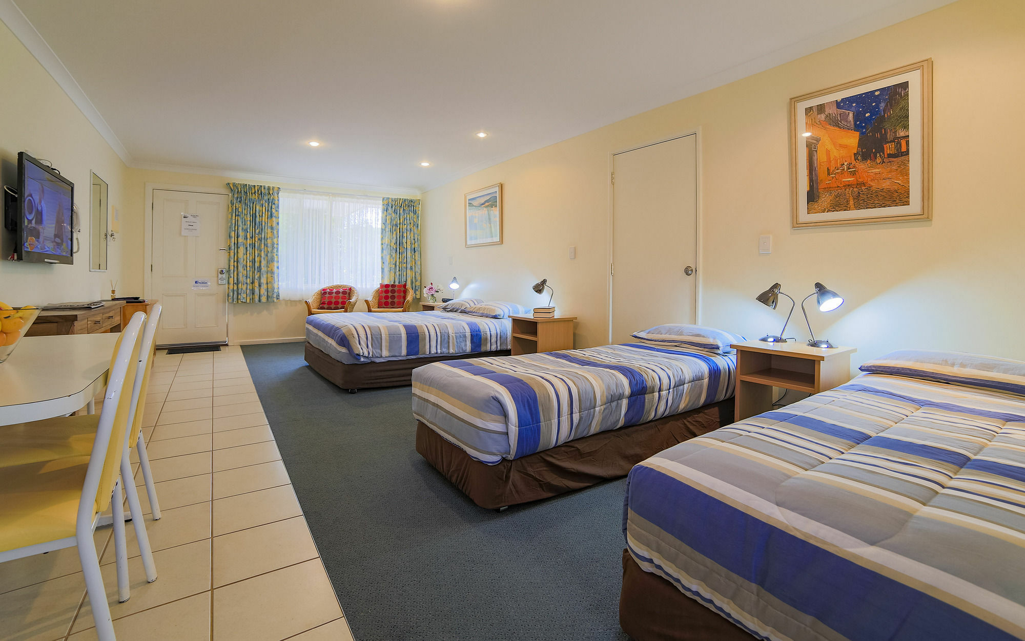 Emu Point Motel 3*
